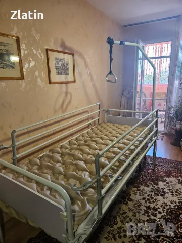 Продавам болнично легло с електрически задвижване