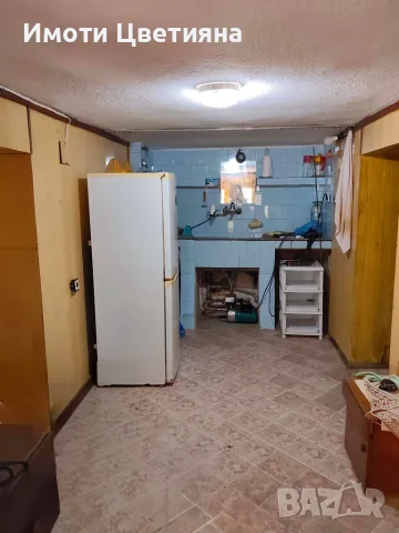 Двуетажна къща в с. Млекарево, снимка 14 - Къщи - 56080382