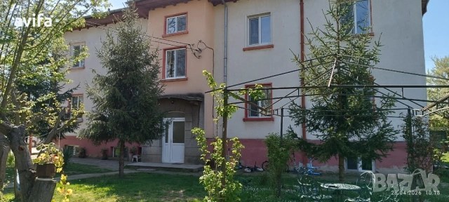 Двуетажна жилина сграда в Ихтиман