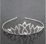 Лале диадема корона с камъчета сребриста детска дамска, снимка 1 - Аксесоари за коса - 29996043