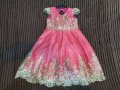 Детска рокля  розова бродерия размер 150 -  Ново.., снимка 1 - Детски рокли и поли - 29483931