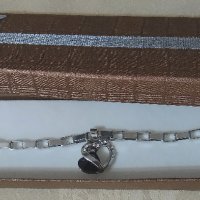 Нова, сребърна гривна в подарък-кутия, снимка 1 - Гривни - 33939125