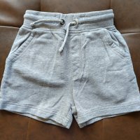Къси панталонки George 4-5 год, снимка 1 - Детски къси панталони - 40592979