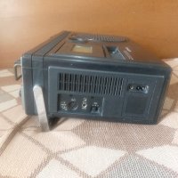 Стар радио касетофон TV Sharp 5p-27g, снимка 4 - Радиокасетофони, транзистори - 40322953