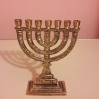 Еврейски месингов свещник, снимка 3 - Антикварни и старинни предмети - 44736276