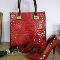 Елегантни дамски обувки естествен лак и чанта, снимка 1 - Дамски елегантни обувки - 31055292