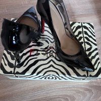 Високи лачени обувки, снимка 3 - Дамски елегантни обувки - 37160681