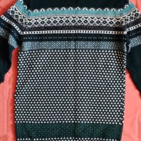 Нов пуловер на Benetton за момче, снимка 9 - Детски пуловери и жилетки - 35608643