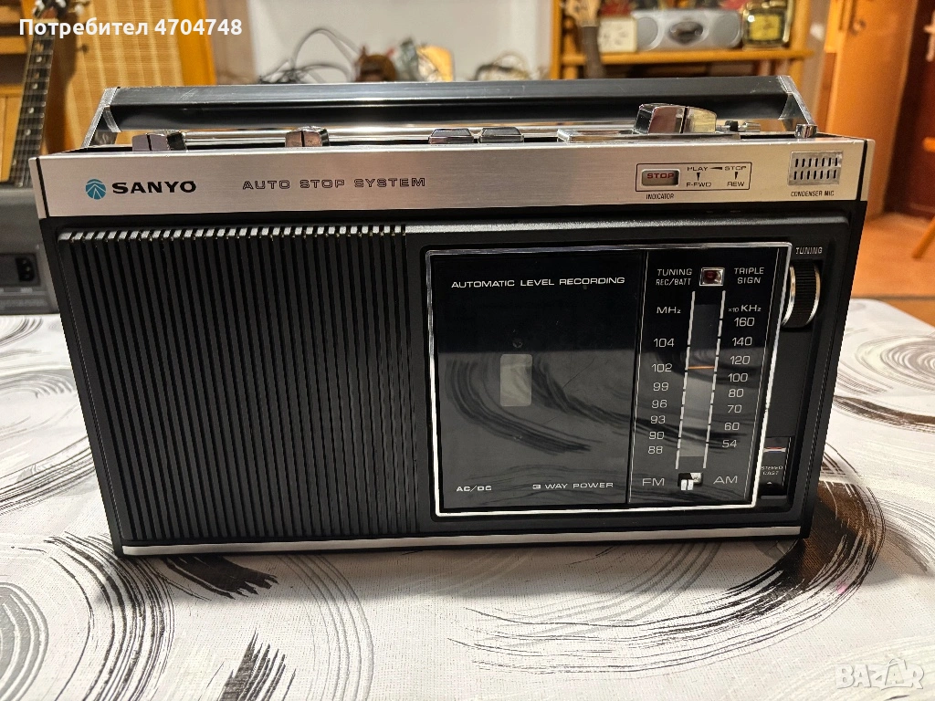 Радио касетофон Sanyo , снимка 1