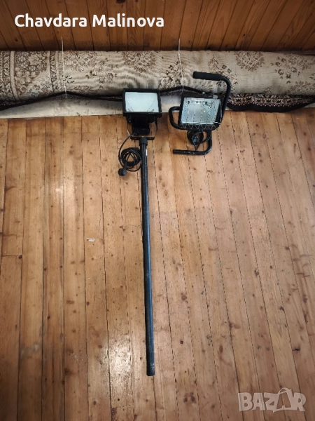 Преносима и статична халогенна лампа, снимка 1