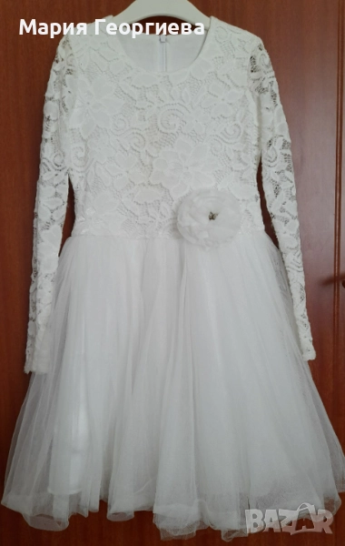 Рокля, бяла /красива детска, официална за 4-5 г. / РД, шаферка, парти / много топла шапка , снимка 1