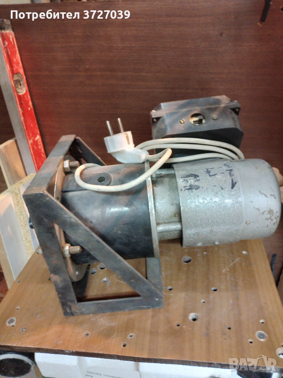 двигател монофавен с редуктор 20 об/мин., снимка 1