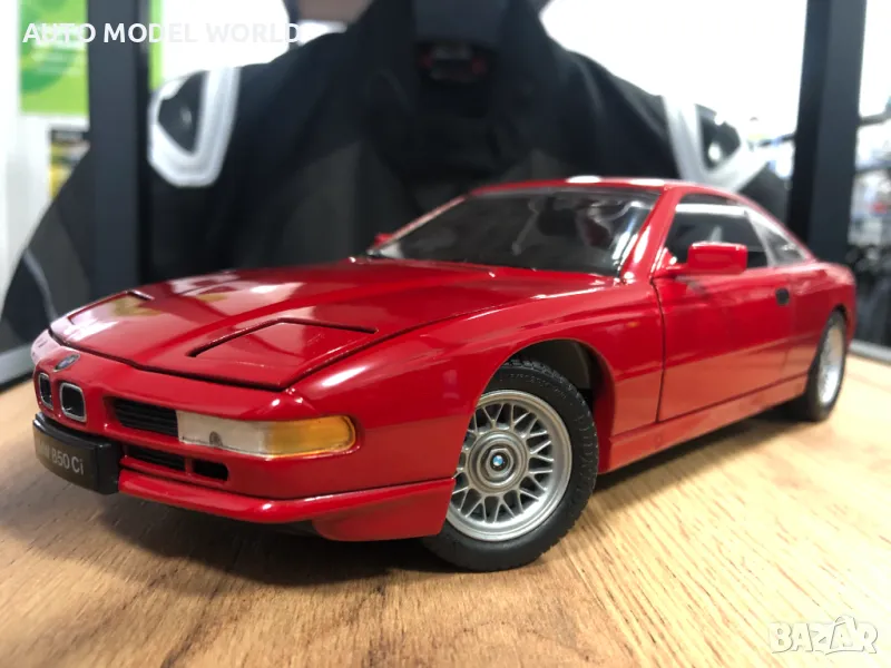  Топ Цена REVELL метална колекционерска количка BMW 850 Ci 1991г. 1:18, снимка 1