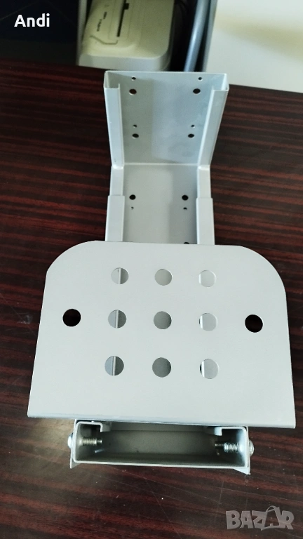 Метална поставка за компютър - монтаж към бюро, снимка 1