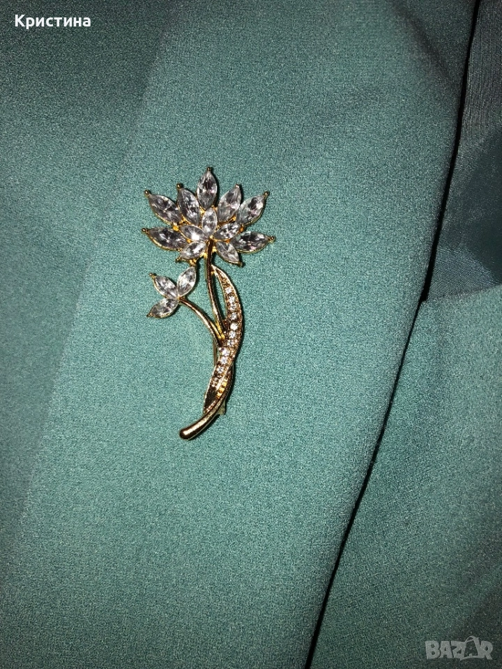 Брошки, снимка 1