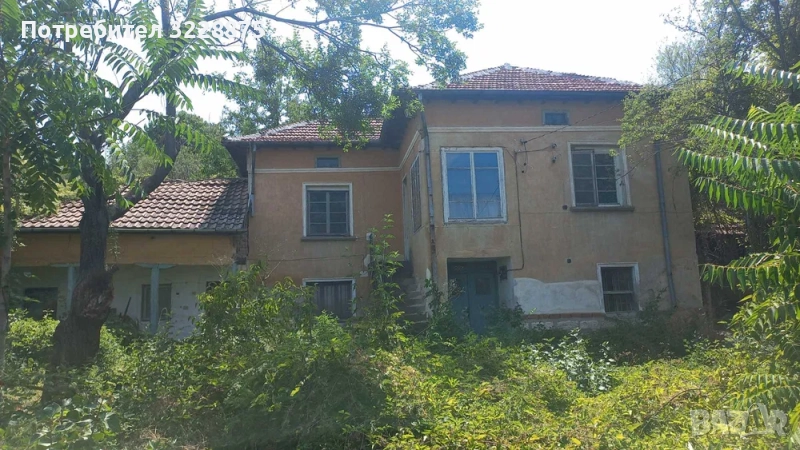 С.Крета община Гулянци-масивна къща 130кв.м. допълнителни постройки-над 150кв.м., снимка 1