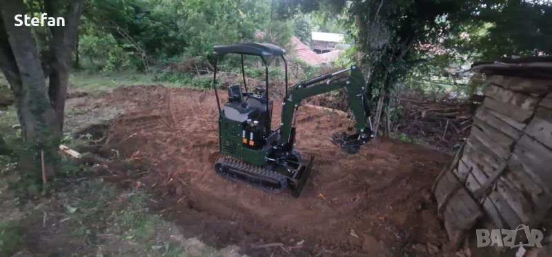 Изкопни работи и самосвал, снимка 1