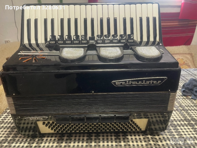 Акордеон Weltmeister Stella 120, снимка 1