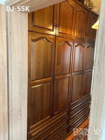 4-Крилен Гардероб с надстройка  190-СМ Х 240-см Х 60-смм  RETRO VINTAGE LOOK  , снимка 2 - Гардероби - 50051911