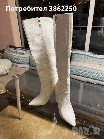 Дамски ботуши бели, снимка 2 - Дамски ботуши - 53037317