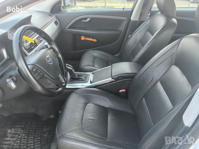 Volvo V70 V70 D5Automatic, снимка 10 - Автомобили и джипове - 50707450