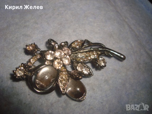ВИНТИДЖ РЕТРО - АРТ БРОШКА с МНОГО ФАСЕТИРАНИ КРИСТАЛИ МНОГО СТИЛНА и КРАСИВА 14355, снимка 6 - Други - 37691796