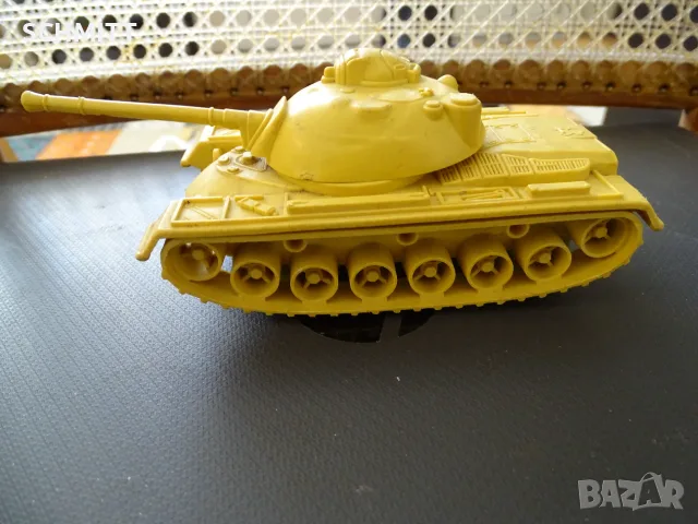 БОЕН ТАНК - UNC