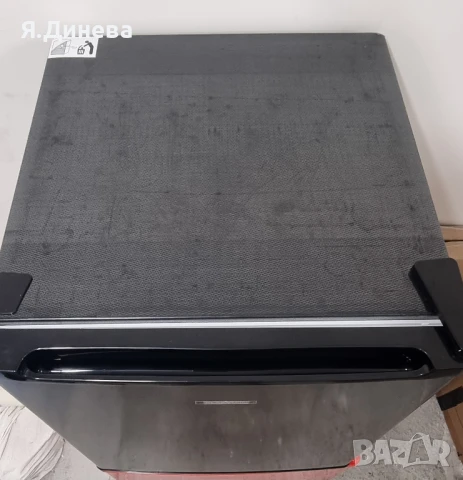 Мини бар хладилник Klarstein 40L , снимка 4 - Хладилници - 50815914