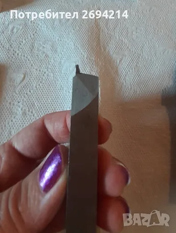 Продавам ел. двигател ,ножове за струг, снимка 2 - Стругове - 41490977