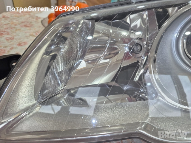 Кристални Оригинални фарове HELLA за Пасат В6 , снимка 2 - Части - 52667897