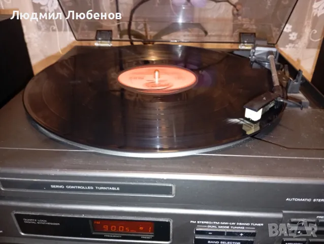 Уредба с грамофон Sony комплект с колони, снимка 4 - Аудиосистеми - 49350217