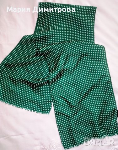 Копринен шал на точки 24/117, снимка 2 - Шалове - 37339849