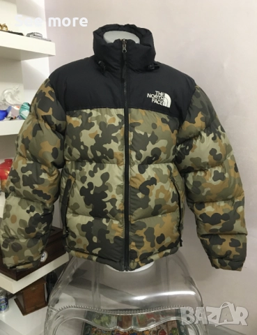 The North Face 700 Nuptse S