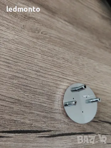 Червена емблема за решетка Mercedes 38 мм – съвместима с S-Class W221, E-Class W211 и W212, снимка 4 - Части - 50276395