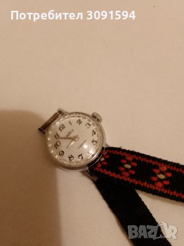 дамски часовник чайка    неръждаема стомана.Часовника има 17 камъка. Производство СССР. Работи,, снимка 7 - Дамски - 42205390