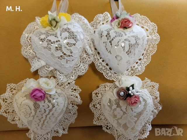 Ръчно декорирани пластмасови сърца в стил Шаби шик , снимка 4 - Декорация за дома - 53122077