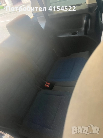 VW Touran 2.0 Diesel , снимка 8 - Автомобили и джипове - 52370986