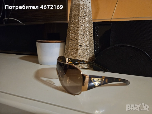 Слънчеви очила Prada , снимка 2 - Слънчеви и диоптрични очила - 52696317