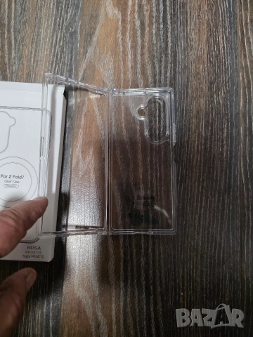 Продавам чисто нови кейс за Samsung Z Fold 7, снимка 2 - Калъфи, кейсове - 53211652