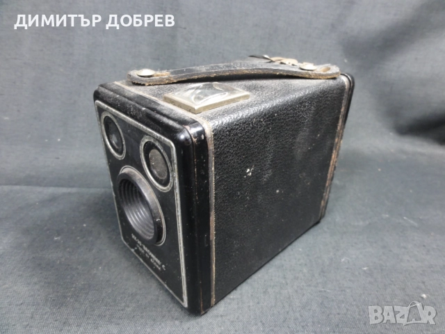 СТАР РЕТРО ФОТОАПАРАТ KODAK SIX-20 BROWNIE C BOX CAMERA ENGLAND , снимка 3 - Антикварни и старинни предмети - 52133955