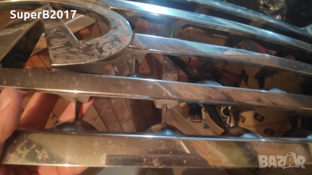 Продавам - оригинална предна решетка за Инфинити ФХ 35, снимка 11 - Части - 52021434