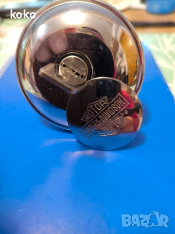 Капачка резервоар Harley Davidson original , снимка 3 - Части - 52278947