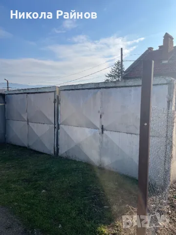 Гараж под наем в Комлука Широк Център, снимка 2 - Гаражи и паркоместа - 49218655