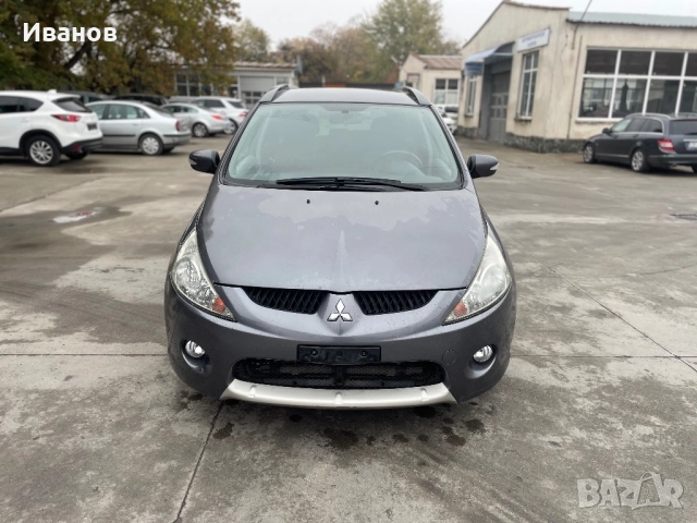 Мицубиши Грандис 2.4 Бензин, снимка 5 - Автомобили и джипове - 52532497
