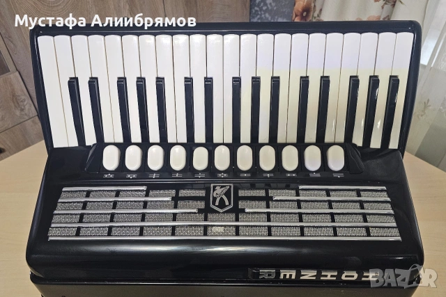 HOHNER FAVORİT 4P 96 баса, снимка 10 - Акордеони - 53909275