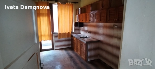 Втори етаж от къща Трявна