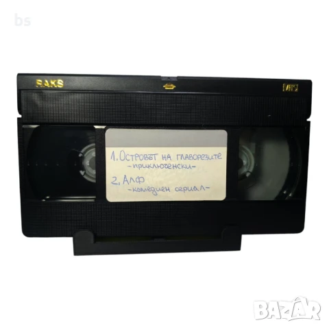 Острова на главорезите с Джина Дейвис - видео касета  + Алф, снимка 4 - Приключенски - 43396432