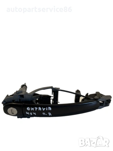 Външна дръжка предна дясна врата черна за Skoda Octavia 2.0 TDI (2009) 