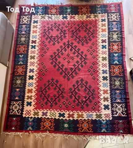 Килим над 120г Чипровци , снимка 1 - Килими - 54272612