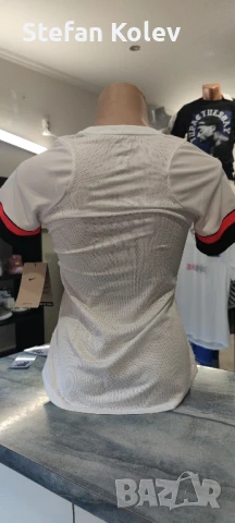 Дамска тениска Nike Dri-FIT Academy CV2627 101, снимка 5 - Тениски - 50655760